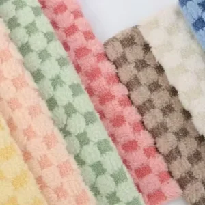 Custom 100% Polyester Abrasion Resistant Knitted Plain Dyed Fleece Stitching Flannelette Fabric for Baby Kids Coats Blankets