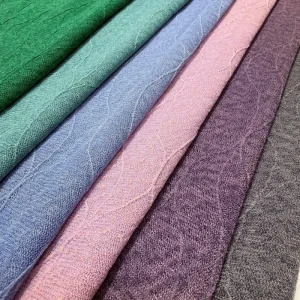 Custom Color 120gsm Lightweight Knitted Garment Fabrics 93% Polyester 7% Spandex Mesh Girls Interlining Sleepwear Wrinkle