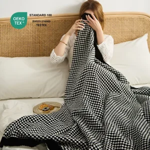 Custom Design Luxury Super Soft Acrylic Eco Friendly Jacquard Sofa Knit Throw Blanket for Bedding