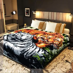 Custom Designed 100% Polyester King Size Raschel Knitted Blanket Double Layers Eco Friendly Winter Big Blanket Animal Print