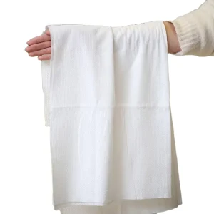 Custom Disposable White Bath Towel Tub Mats Comfortable Portable Hotel Cotton Fabric Travel Beach Towel for Salon Spa
