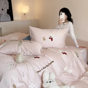 Custom Duvet Cover Set Simple Cartoon Style Long-Staple Cotton Water Resistant Wool Filled 300tc
