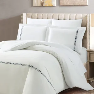 Custom Hotel Satin Plain Embroidery King Queen Size White Duvet Cover Bedding Set with Designer Design Styles