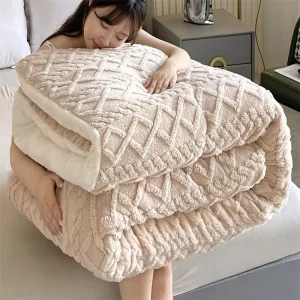 Custom Jacquard Flannel Sherpa Fleece Comforter Thick Thermal Winter Quilt Reversible Velvet Plush Bed Blanket