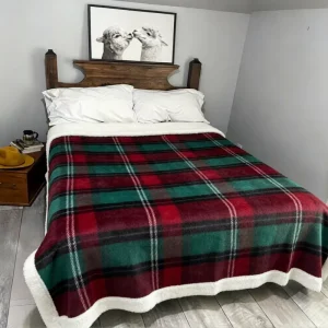 Custom Lightweight Winter Quilt Throw Blanket Comforter for Clod Sleeper