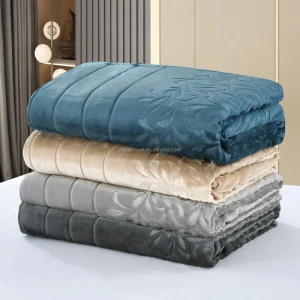 Custom Logo Fluffy Warm Super Soft Recycled Polyester Fawn Lamb Wool Fleece Flannel Woven Solid Raschel Four Seasons Blanket