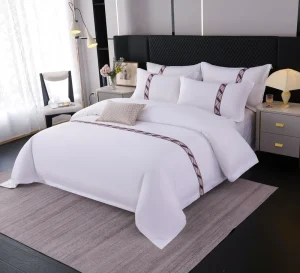 Custom Logo OEM Hotel Bedding Set Cotton White Embroidered Binding Hotel Resort Use