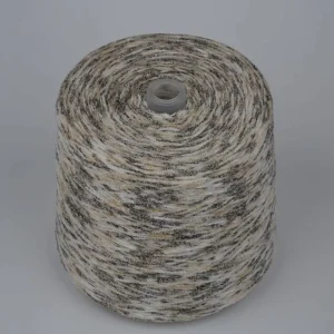 Custom Made High End Quality Cozy Chenille Yarn High Fashion Fancy Dyeing Chenille Yarn
