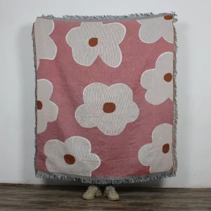 Custom Modern Style Fried Egg Handmade Floral Patterned Comfort Jacquard Woven Cotton Polyester Blend Four Seasons Hotel Blanket
