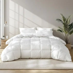 Custom Modern Winter Polyester Fluffy Comforter White Down-Filled Eco-Friendly Hypoallergenic Soft Warm Hotels Homes