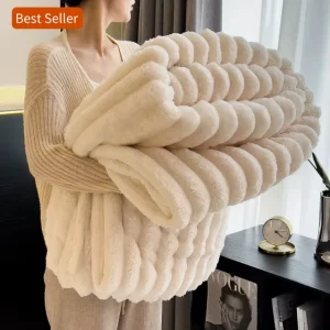 Custom Personalized Throw 100% Polyester Plush Fleece Throw with Solid Stripe Winter Sherpa Bedding for Bed Sofa Use