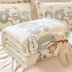 Custom Print Polyester Woven Luxury Fleece Blanket for Bed Sofa Camping & Travel Machine Washable Four Seasons Use