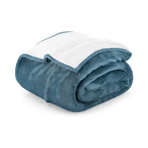 Custom Thick Sherpa Knitted Throw Blanket 100% Polyester Modern Style Solid Cartoon Pattern OEKO TEX Certified Four Seasons Use