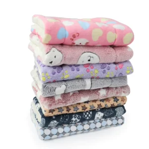 Custom Warm Thickened Fluffy Premium Fleece Pet Blanket Dog Bed Blanket Cute Print Design Washable Fluffy Blanket for Puppy Cat