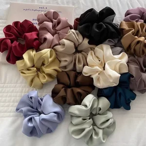 Customizable Fashionable Satin Silk Elastic Hair Bands Scrunchies for Styling and Holding Hair