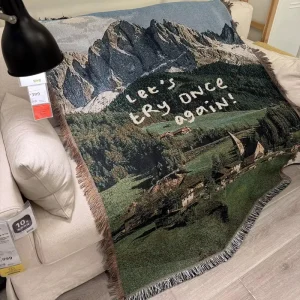 Customizable Jacquard Woven Polyester Cotton Throw Blanket Wearable Wall Hanging Simple Korean Style Cartoon Animal