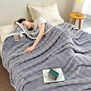 Customizable Logo 300gsm Thickened Solid Color Blanket Milk Rabbit Velvet Soft Warm Cozy Throw for Sofa Bedroom Decoration Use