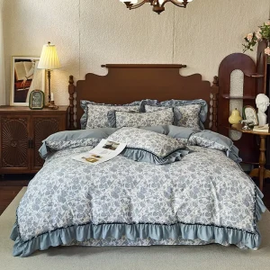 Customizable Modern Folded Polyester Quilt Luxury Bedding Set with 400TC Temperature Control Bed Sheets