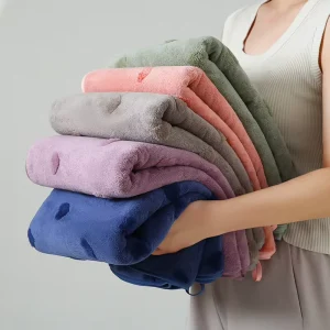 Customizable Multi Color Coral Fleece Bath Towels Ultra Soft Quick Dry Absorbent Towels for Home Use OEM ODM Logo Options