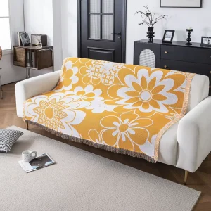 Customization Design Jacquard Cotton Polyester Tapestry Woven Blanket Four Seasons Use Hotel Use Portable Folded