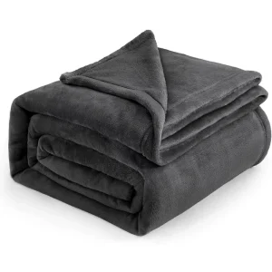 Customize Solid Polyester Warm Plush Comfortable Dorm Apartment Hotel King Size Flannel Fleece Blanket