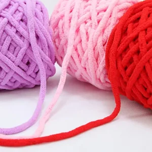 Customized 100gram Per Roll 5mm Thick Ice Strip Line 100% Polyester Chunky Chenille Velvet Yarn for Crochet
