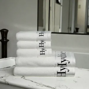 Customized 5-Star Luxury Hotel Towels 100% Pure Cotton Organic Eco-Friendly White Custom Logo Fluffy Soft for Spa Salon Massage