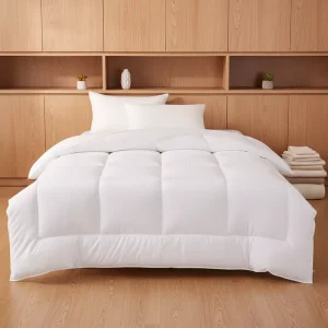 Customized All Season Down Alternative Comforter Skin friendly Fabric 250 300GSM Soft Washable Box Stitching for Five Star Hotel