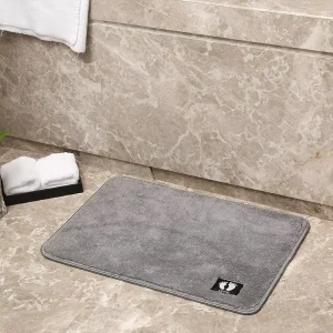 Customized Anti Slip Fluffy Bath Mat Modern Solid Design Polyester Bathmat with Non Woven Bottom Water Absorbent Bathroom Mat