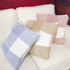 Customized Checkerboard Pattern Throw Pillow for Home Decoration