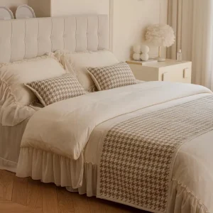Customized Luxury Khaki Checkered Plant Pattern Bed Runner High Quality Blanket for Home or Hotel Use