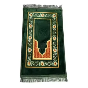 Customized Luxury Modern Muslim Mosque Prayer Carpet Soft Thick Nylon Islamic Turkish Prayer Room Travel Persian Medallion