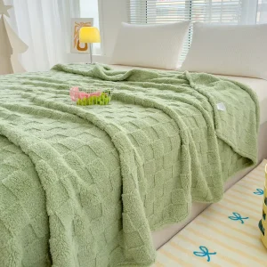 Direct Factory Sale Anti Decubitus Vintage Pattern Raschel Throw Blanket Polyester Wool Four Seasons for Sofa Bed Living