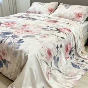 Direct sale Bedding Products High quality Workmanship and Silk Material White Background with Patterned Embroidery