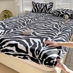 Double Bed Cover Non-Slip Protective Dust Cover with Fixed Bed Hat Making Fitted Flat Sheets Single Bed Coverlet