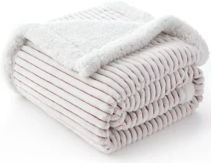 Double Layer Christmas Red Sherpa Throw Blanket Fleece Throw Blanket Soft Plush Warm and Cozy Blanket