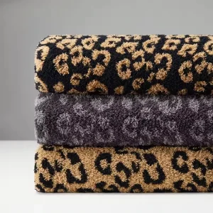 Double Side Layer Modern Soft 100% Polyester Knitted Throw Blanket Leopard Cozy Blanket Warm Blanket
