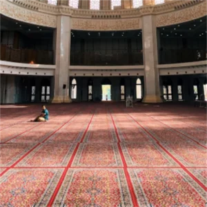 Durable Fireproof Islamic Prayer Rug Custom Design Muslim Prayer Mat Flame Retardant Sajadah for Mosque and Church Prayer