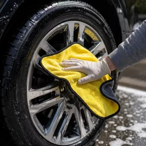 Durable High GSM Auto Detailing Polishing Rags for Commercial Automotive Maintenance Shop Use Microfiber Towel