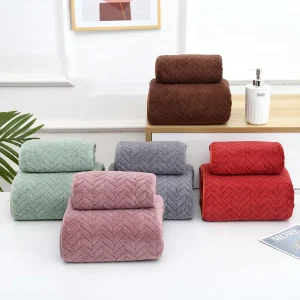 Durable Warp Knitted Coral Velvet Leaf Soft Skin Friendly Water Absorbent Bath Towel Sheets