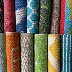 Eco Friendly Plastic Recycled PP Woven Mat Easy Clean Durable UV Resistant Reversible Waterproof Outdoor Carpets Rugs