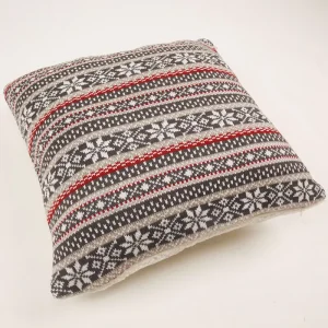 Eco-Friendly Removable Washable Stuffed Plush Christmas Cushion Throw Pillows for Home Festive Decoration