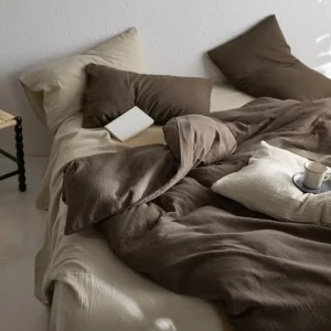 Eco Friendly Super Soft Breathable Muslin Crib Bedding Set Comforter Blanket Quilt Folded Polyester Filling 4 Pcs