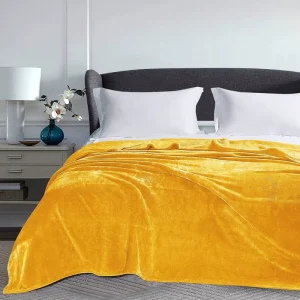 Eco Friendly Super Soft Lightweight Plush Cozy Fuzzy Polyester Recycled Fleece Throw Blanket Fleece Blanket Throws for Bed