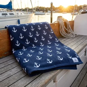 Eco friendly Custom 180gsm Microfiber Beach Towel Sand Free Personalized Pattern Large Pool Bath Towel Bulk