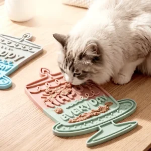 Eco friendly Silicone Dog Lick Mats Suction Cup Design Portable Travel Pet Feeding Mat