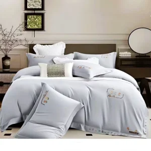 Elegant Plain 100% Polyester Soft Bedding Set Washable Bed Linen Set for Family Apartment