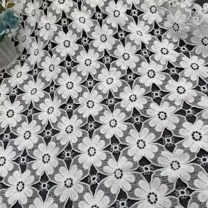Elegant White Floral Guipure Lace Fabric African Ladies Daily Dress Material Hollow Embroidery Water Soluble Lace