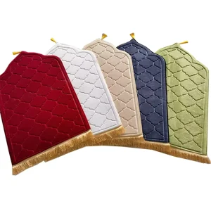 Emboss Design Prayer Mat for Adult Prayer Rug With Thick Sponge Comfortable for Muslim Prayer