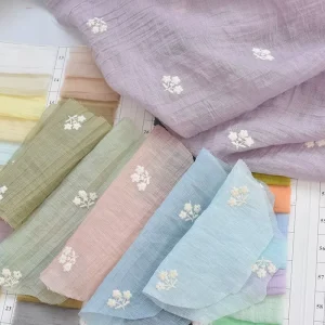 Embroidered Polyester Plisse Fabric Floral Embroidered Crinkle Fabric for Clothing